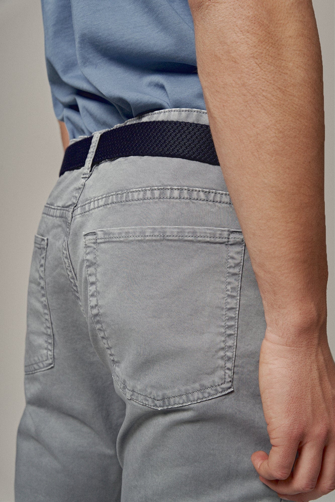 Pantalón Gris