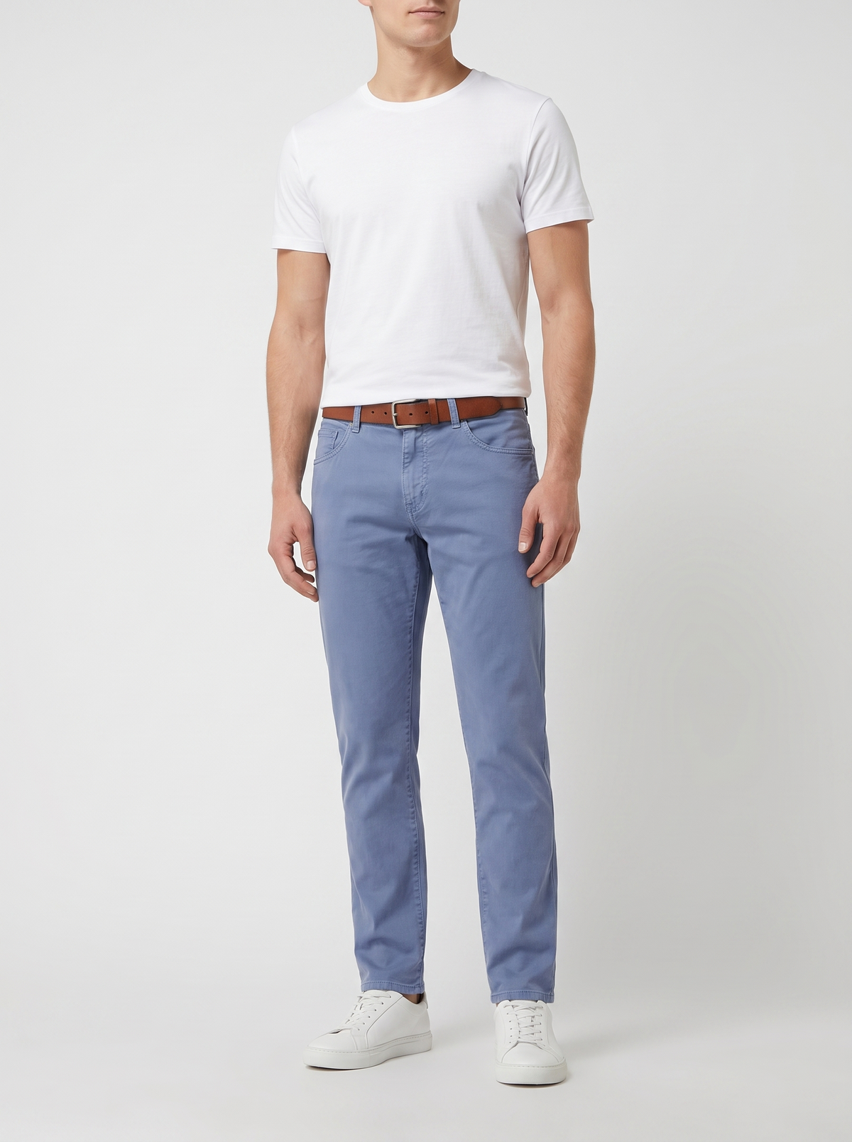 Pantalón Algodón Azul Bilbao con fondo blanco