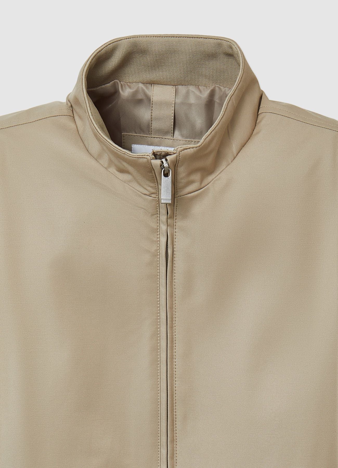 Cazadora Bomber Cuello Alto Beige