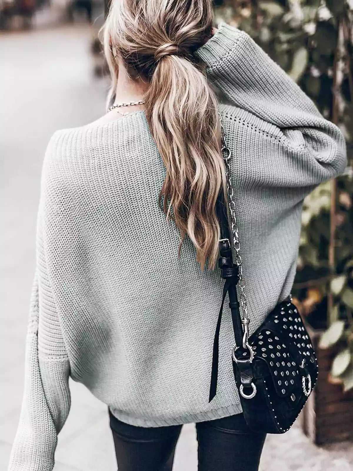 Conjunto de Jersey Oversize de Punto con Manga Murciélago y Falda Mini de Volantes