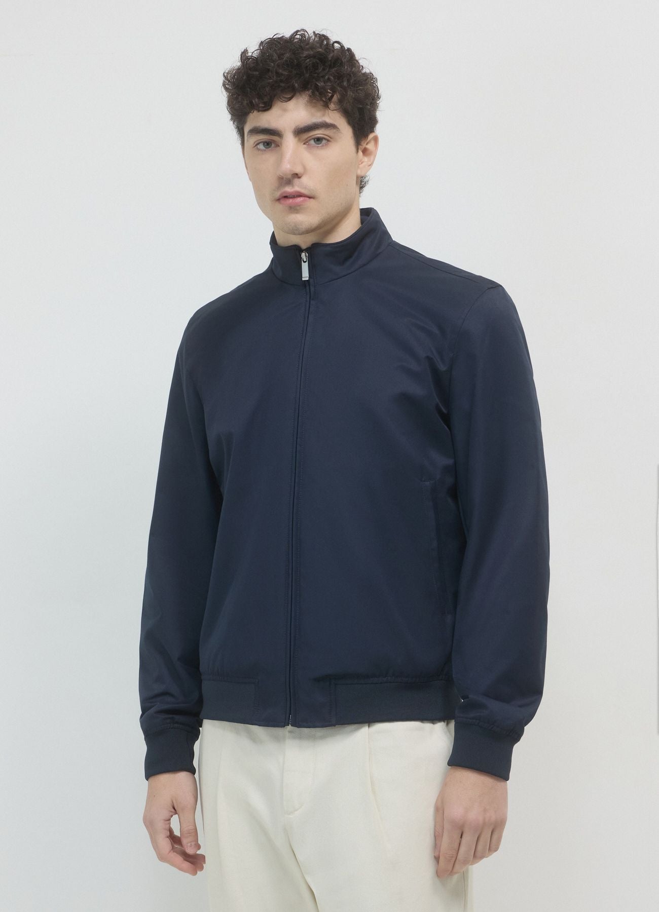 Cazadora Bomber Cuello Alto Azul Noche