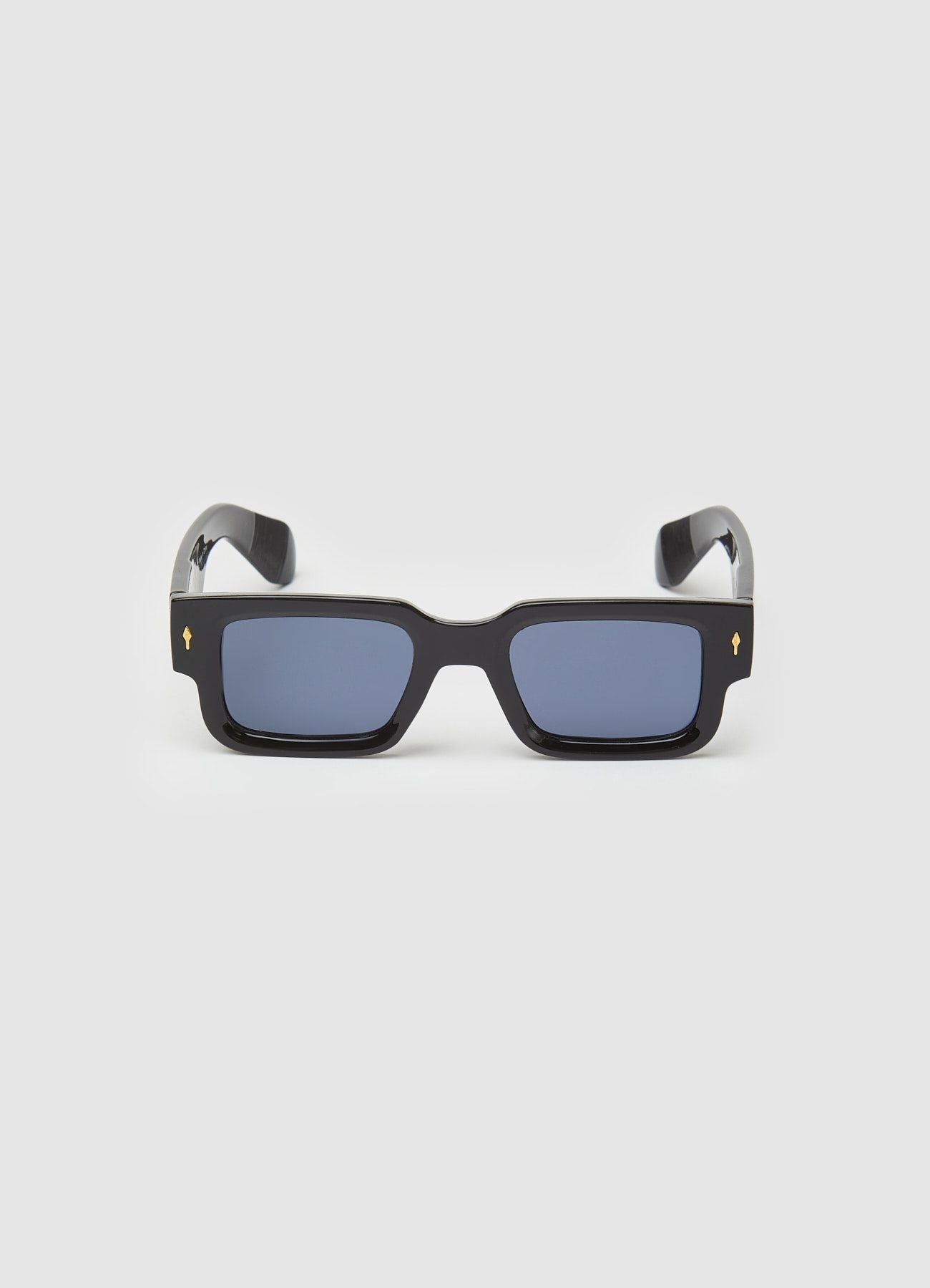 Gafas de sol con montura gruesa