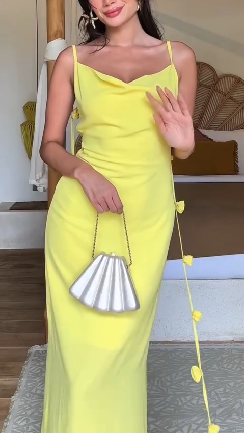 Vestido Maxi Elegante con Detalle Floral