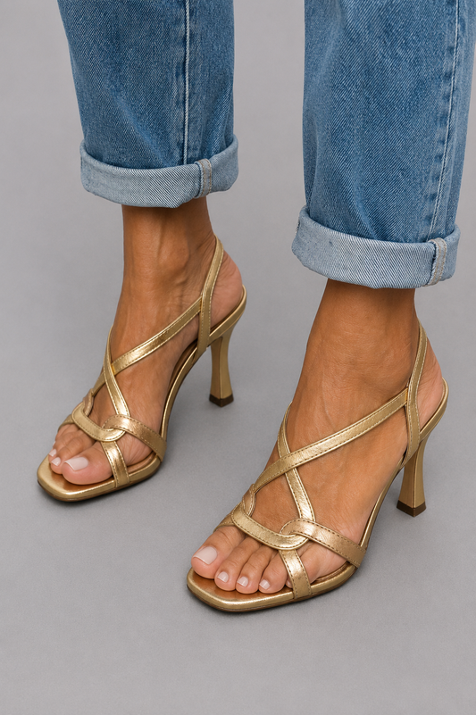 Cassie - Sandalias de Tiras Doradas