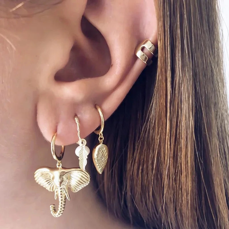 Aretes de Aro con Elefante