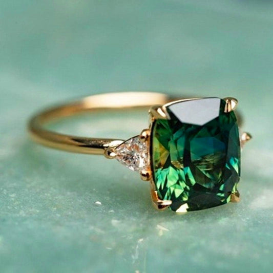 Anillo chapado oro con Zirconitas