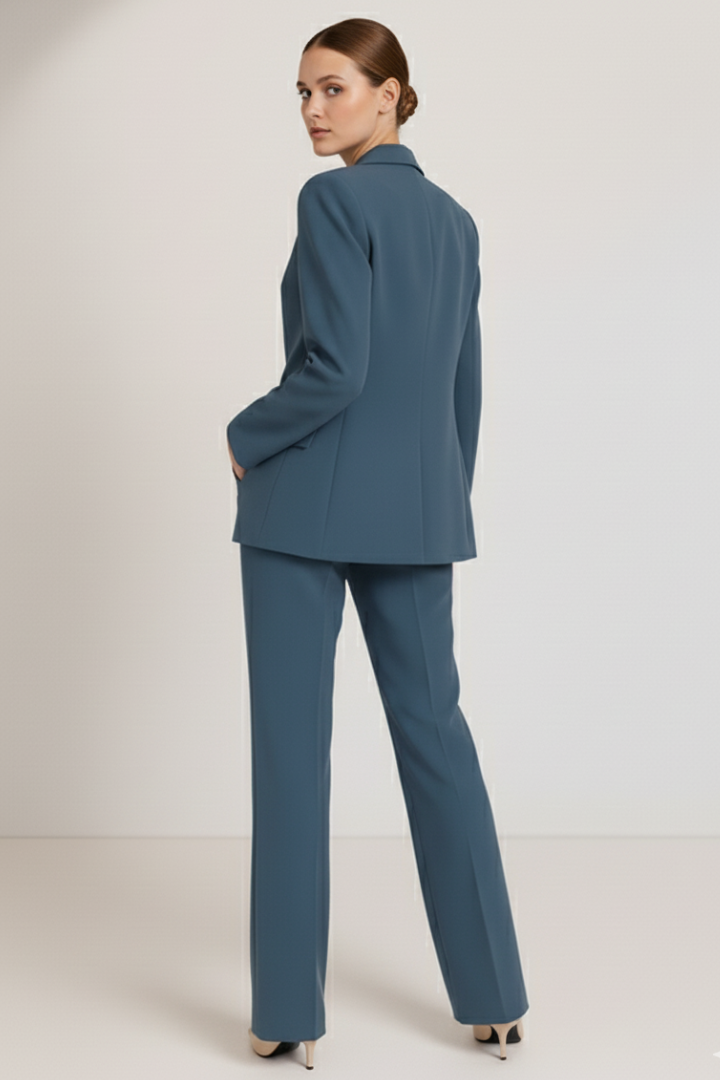 Amelia | Traje de Dos Piezas con Blazer