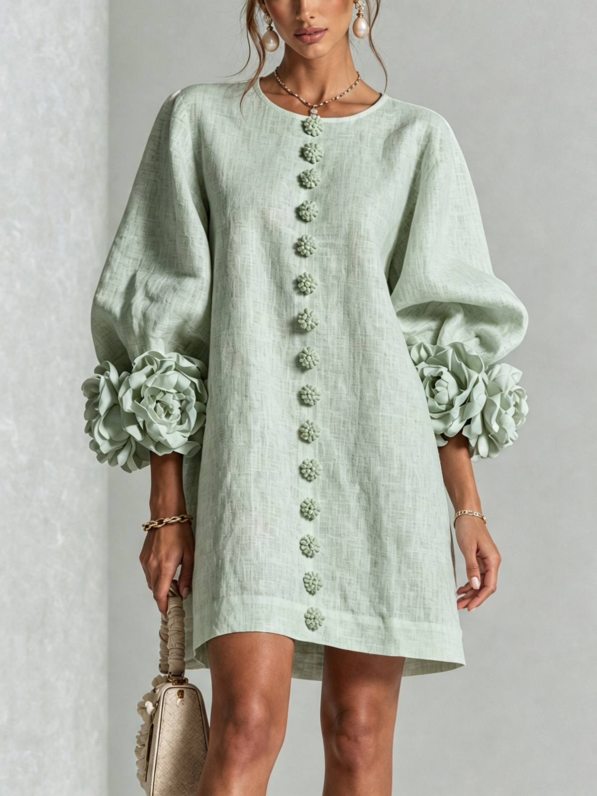 Belén | Minivestido floral blanco con mangas de rosetas