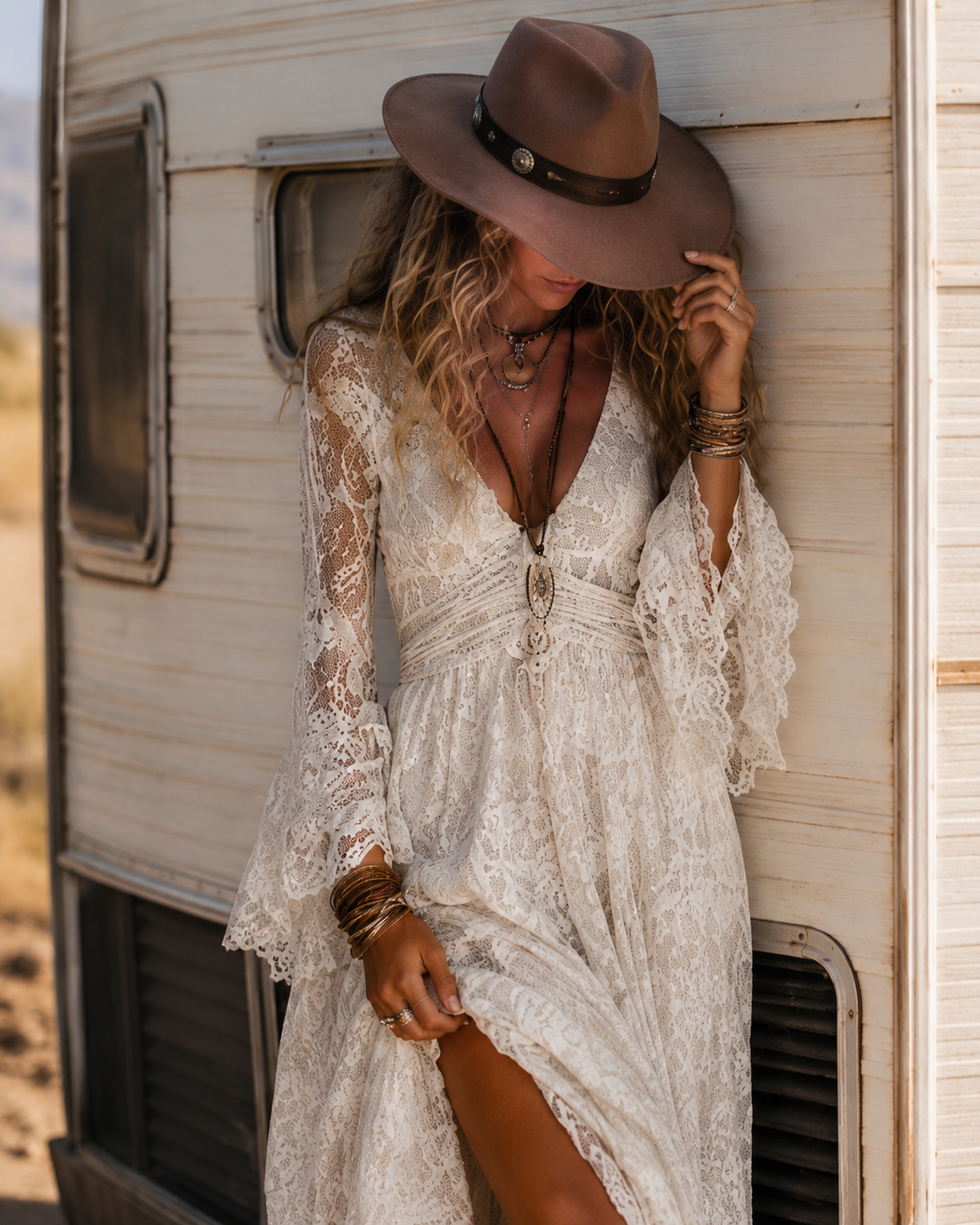 Vestido de Encaje Elegante con Mangas Acampanadas