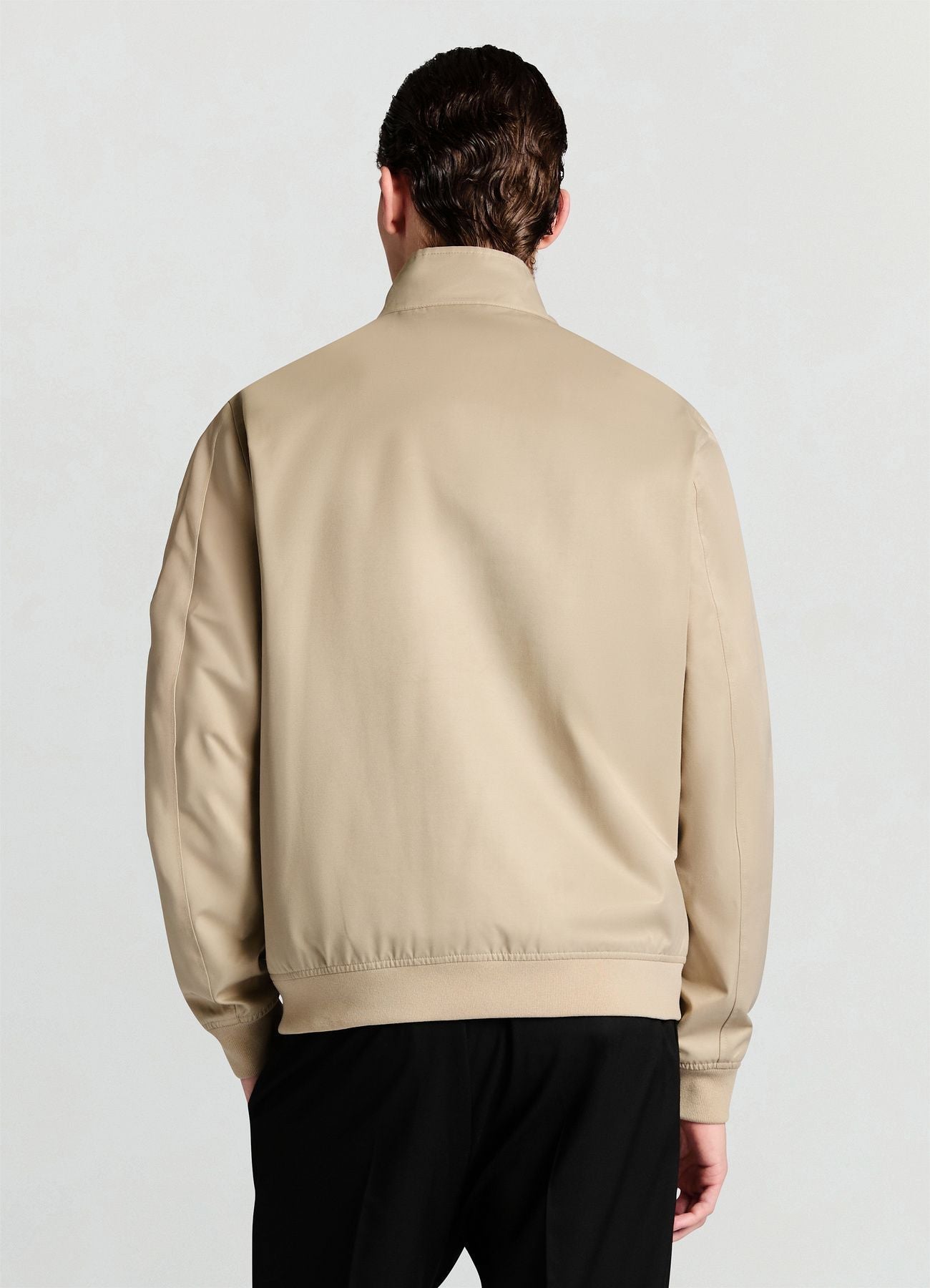Cazadora Bomber Cuello Alto con Solapa