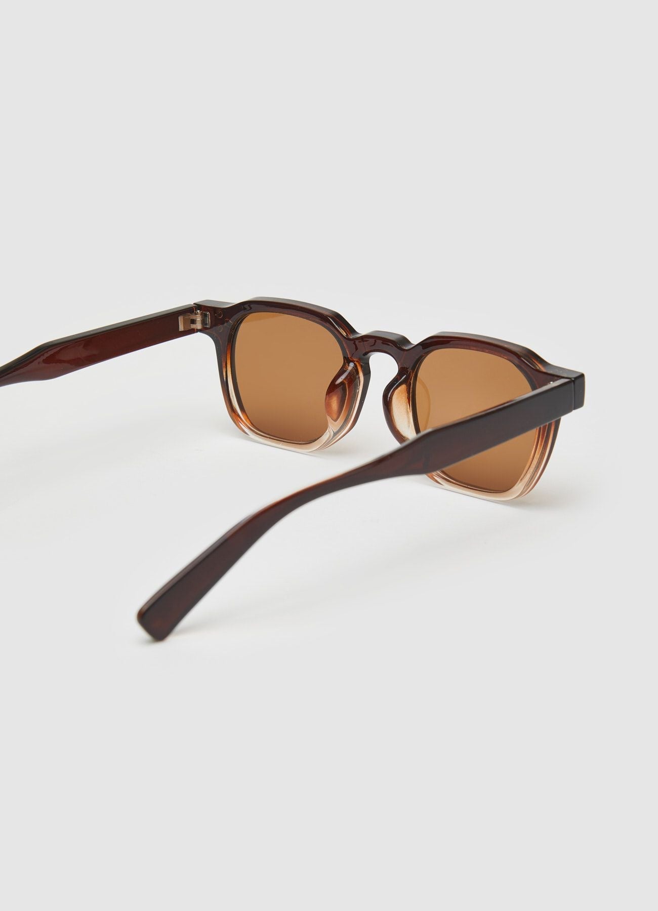 Gafas de sol de estilo wayfarer