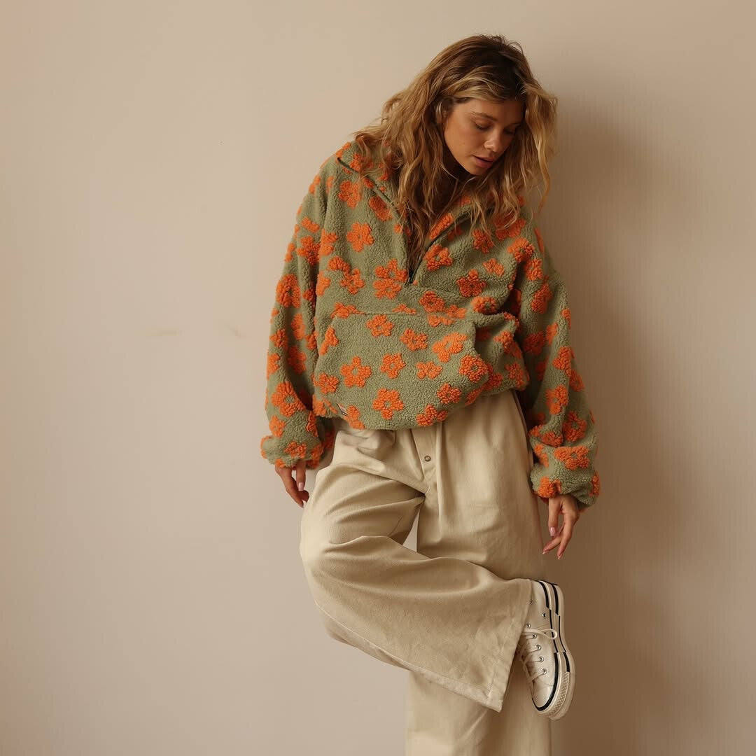 Daisy Bloom | Suéter de Sherpa Floral Bohemio