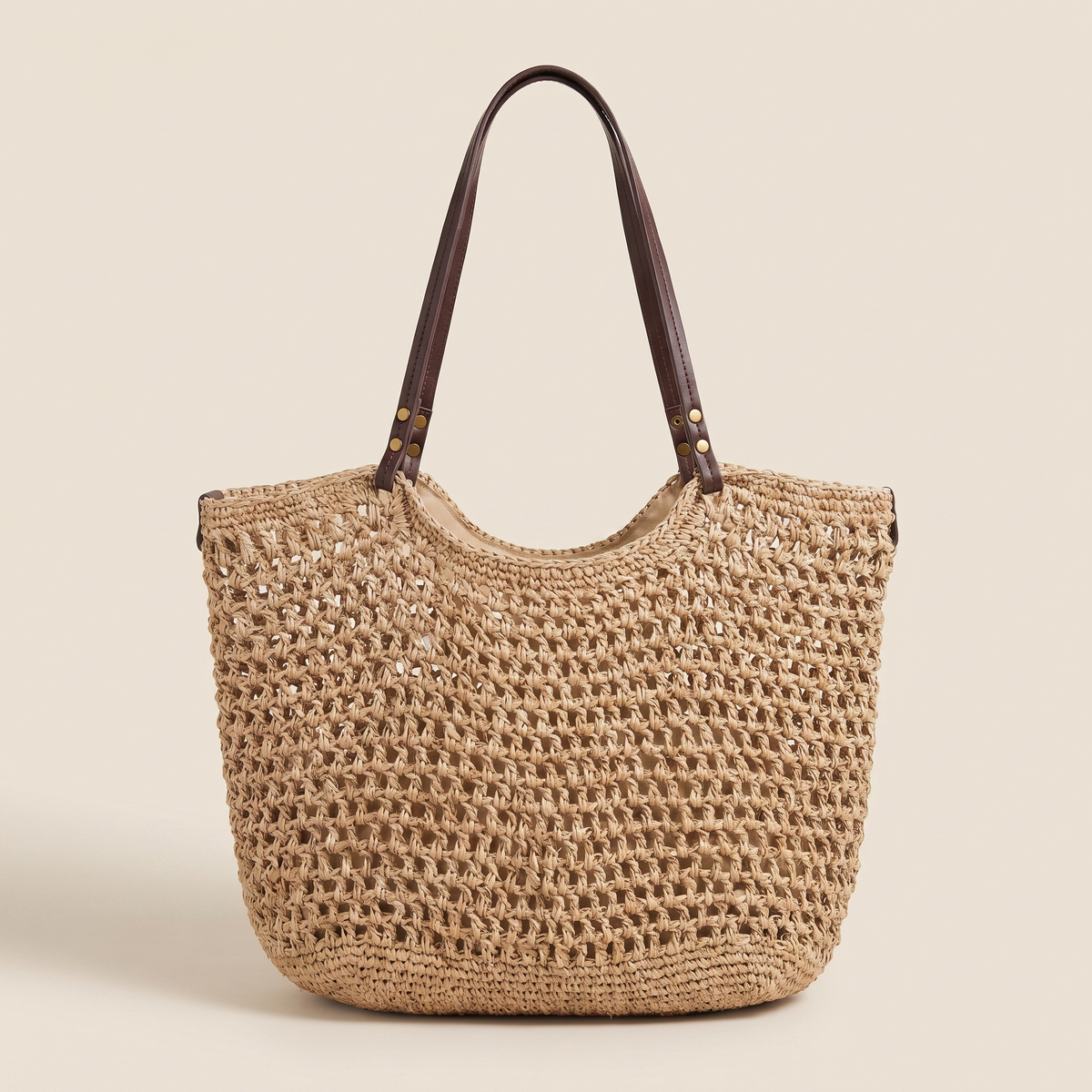 Bolso Tote de Lino Abierto sobre fondo crema