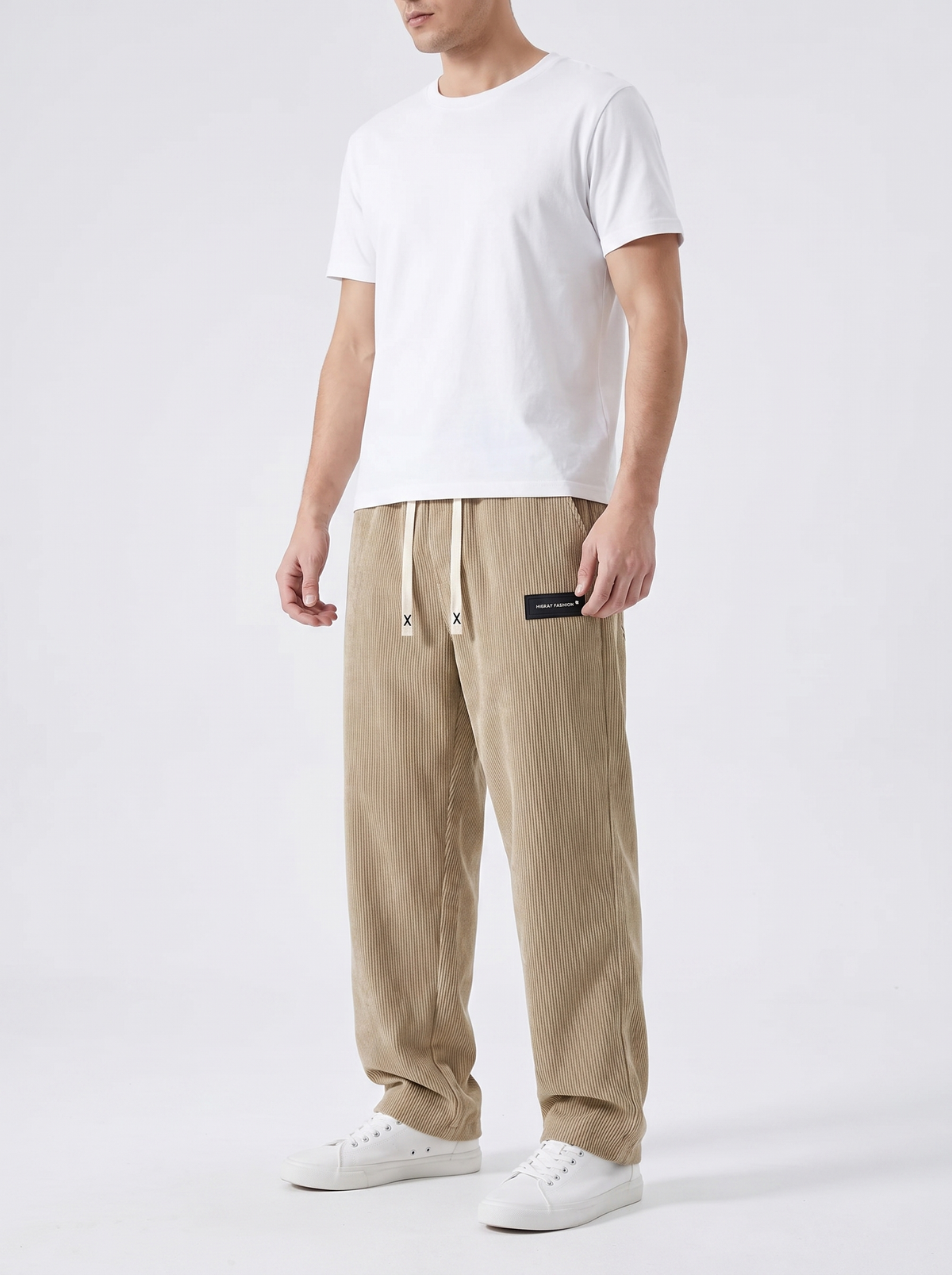 Sergio Pantalón Corduroy Relax con fondo blanco