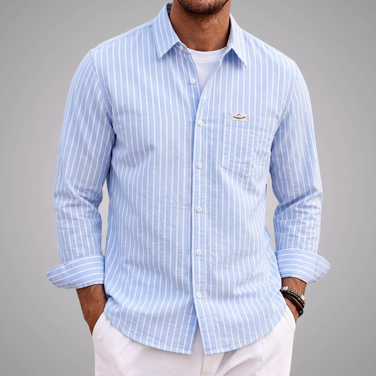 Camisa Chic con fondo gris claro