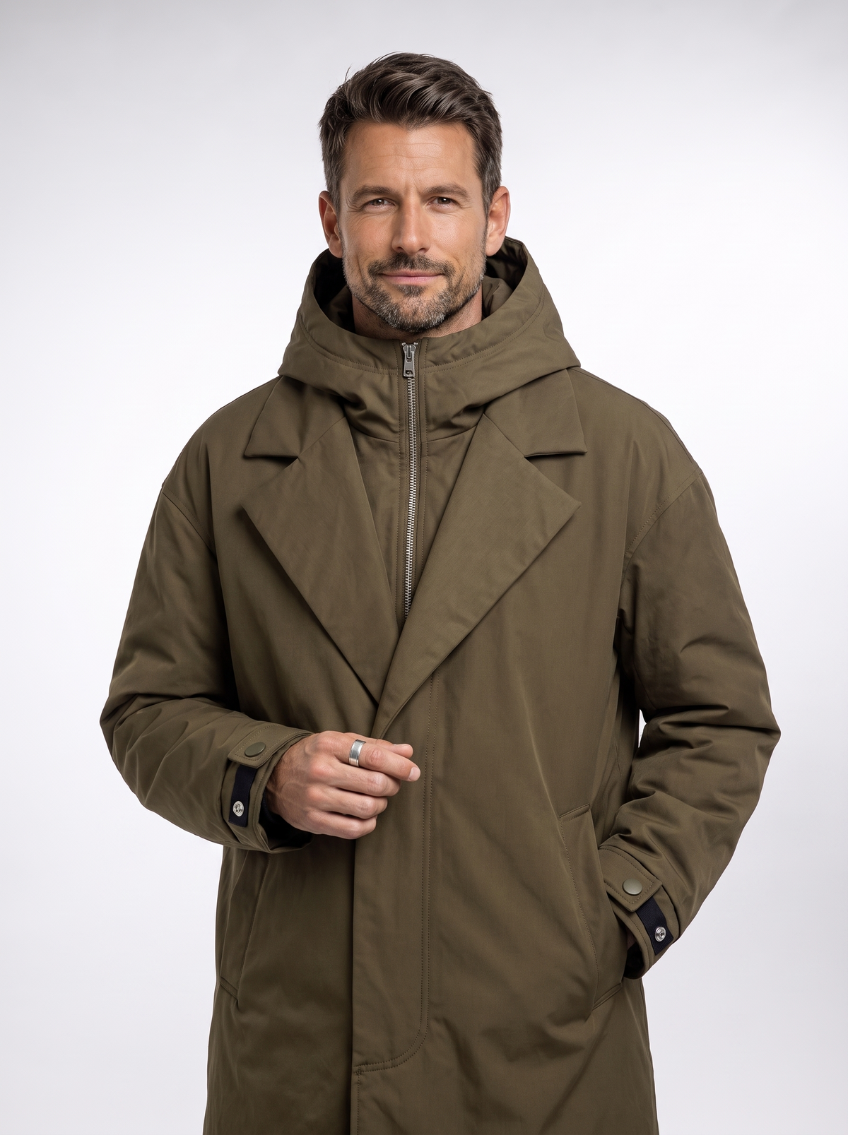Abrigo Kensington con modelo