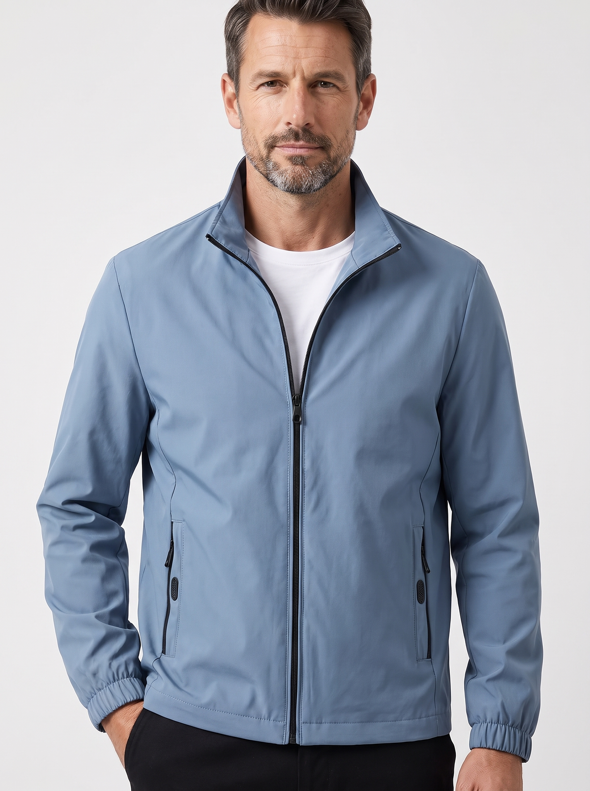 Chaqueta Icon Active con modelo