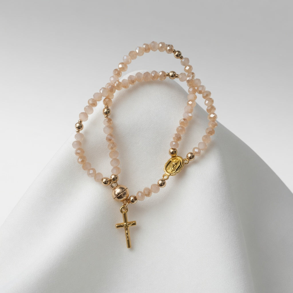 Pulsera Rosario de Cristal y Detalles Dorados